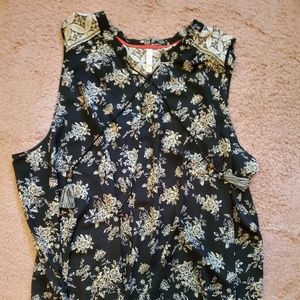 Floral Sleeveless Blouse